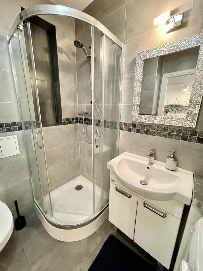 Апартаменты Decor 2 Metro Fast Wifi 55'Tv Netflix Hbo Cozy Варшава Экстерьер фото